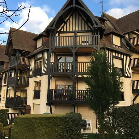 Avec Piscine Couverte Apartamento Deauville