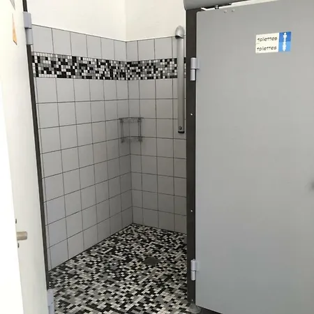 Apartamento Avec Piscine Couverte